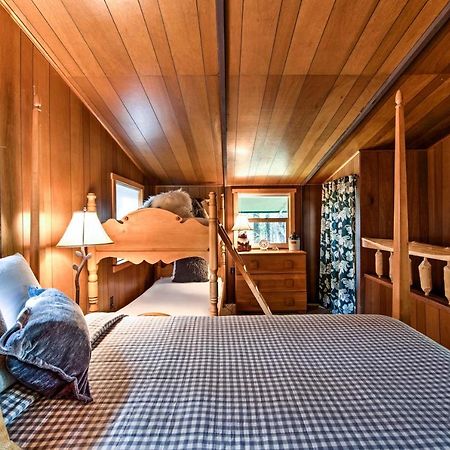 Serene Washington Escape With Deck And Mountain Views! Пакууд Екстериор снимка